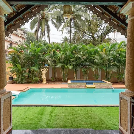 Lavish Executive Villa With Private Swimming Pool